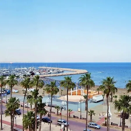 מלון Roseum Boutique