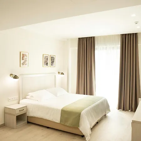 Roseum Boutique Hotel 3*