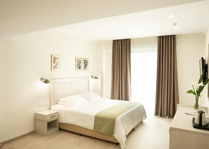 Roseum Boutique מלון 3*