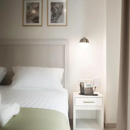 Roseum Boutique Ларнака