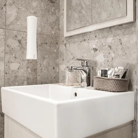 Готель Roseum Boutique 3*