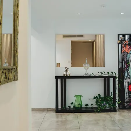 Roseum Boutique Отель Ларнака