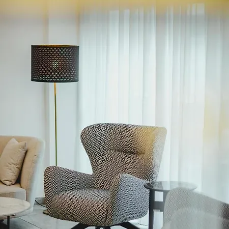 Отель Roseum Boutique 3*