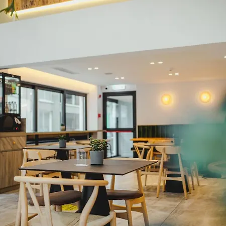 Roseum Boutique Hotel 3*