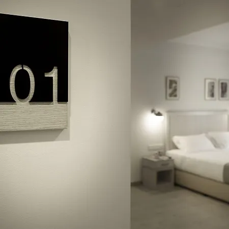 Roseum Boutique Hotel 3*