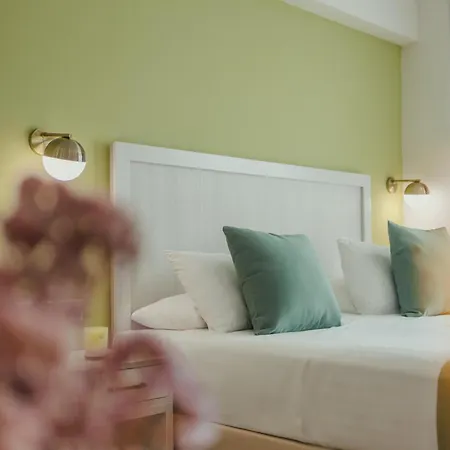 Roseum Boutique 3*