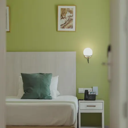 Roseum Boutique Hotel 3*