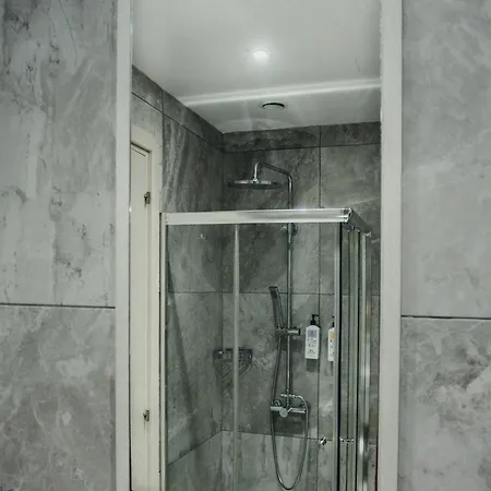 Roseum Boutique 3* Larnaca