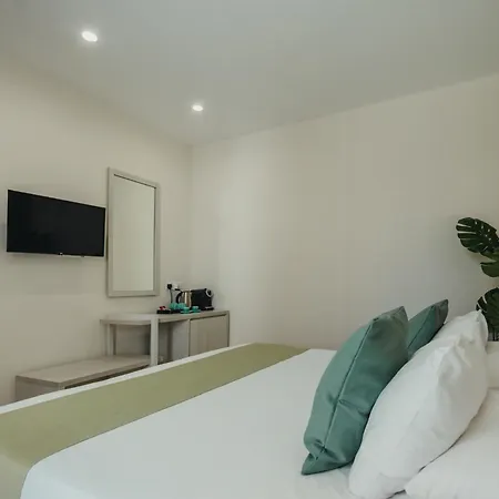 Roseum Boutique 3*