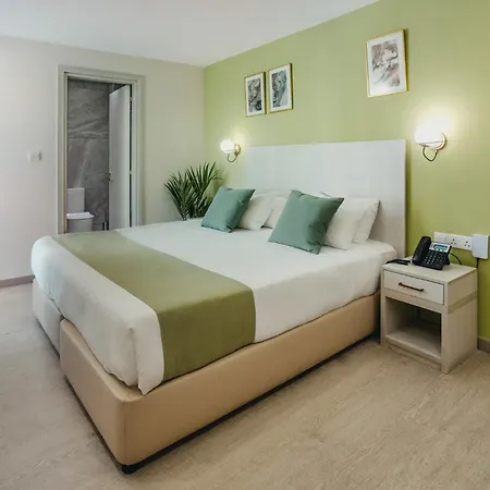 Hotel Roseum Boutique 3*