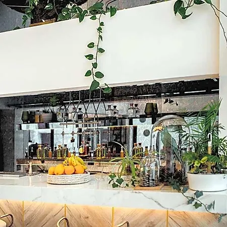 Roseum Boutique 3* Ларнака