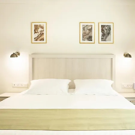 Roseum Boutique Готель 3*