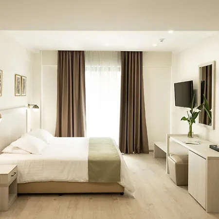 Отель Roseum Boutique 3*