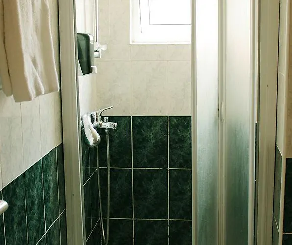 酒店 Roseum Boutique 拉纳卡