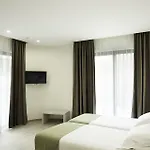 Roseum Boutique Готель Ларнака