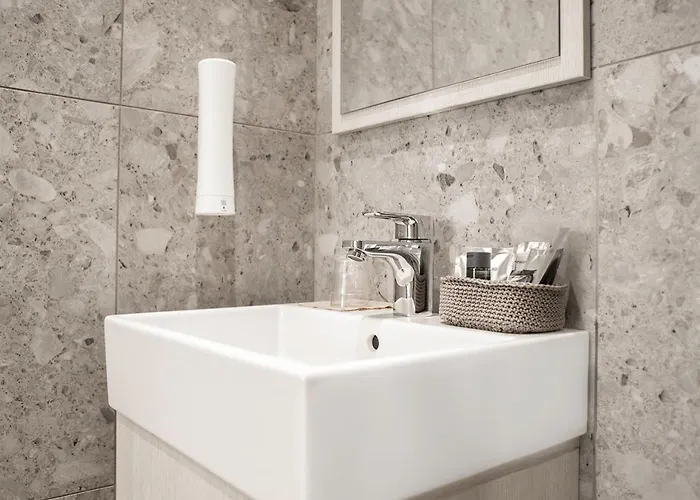 Готель Roseum Boutique 3*