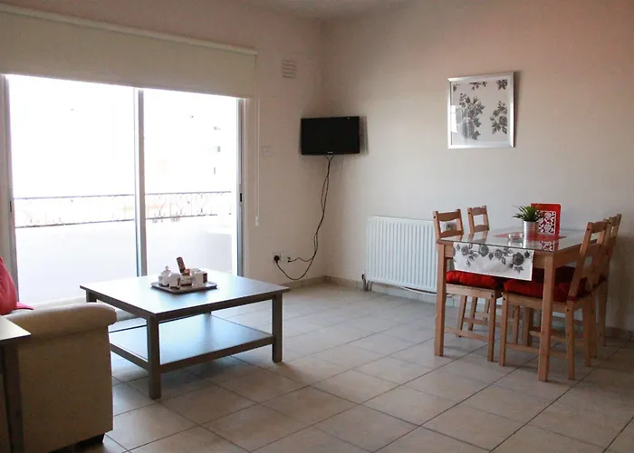 Roseum Boutique Готель